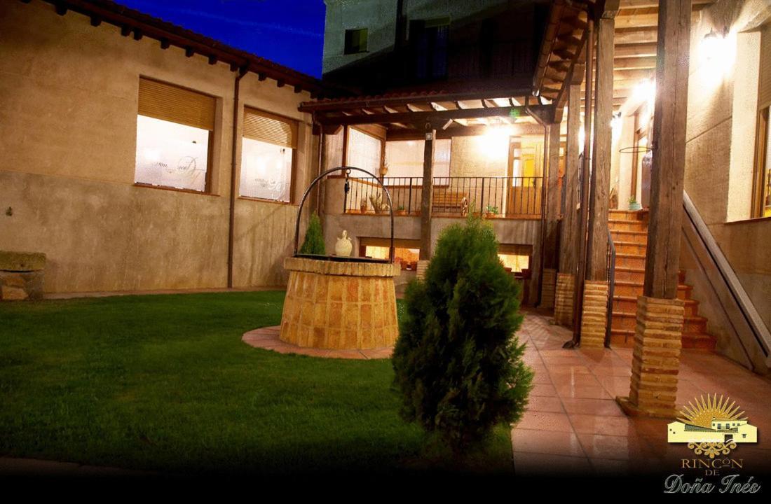 Отель Rincon De Dona Ines Villanueva de la Condesa Экстерьер фото