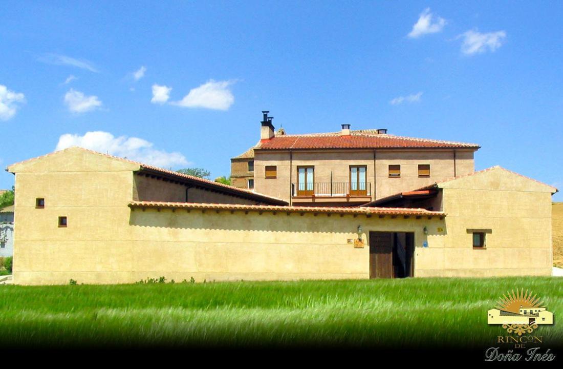 Отель Rincon De Dona Ines Villanueva de la Condesa Экстерьер фото