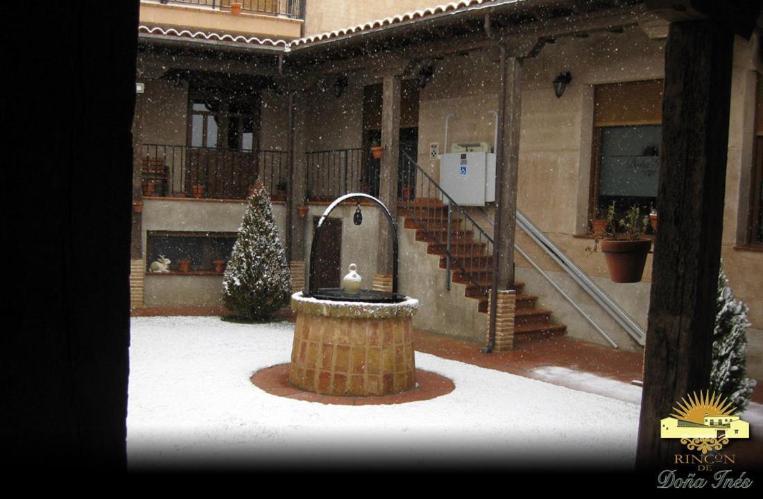 Отель Rincon De Dona Ines Villanueva de la Condesa Экстерьер фото